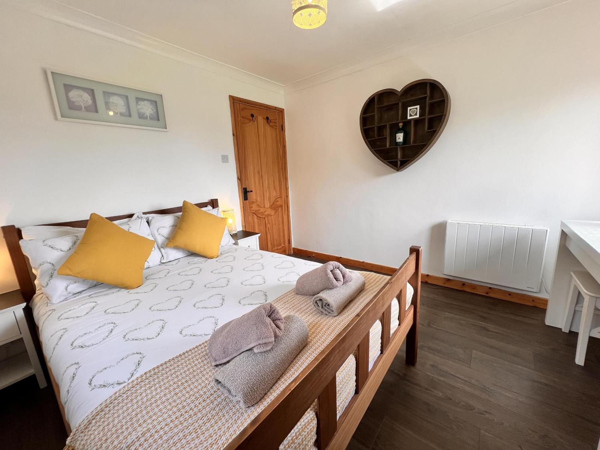 3 Bed Detached Cottage- Log Burner Mountain Views Дом отдыха