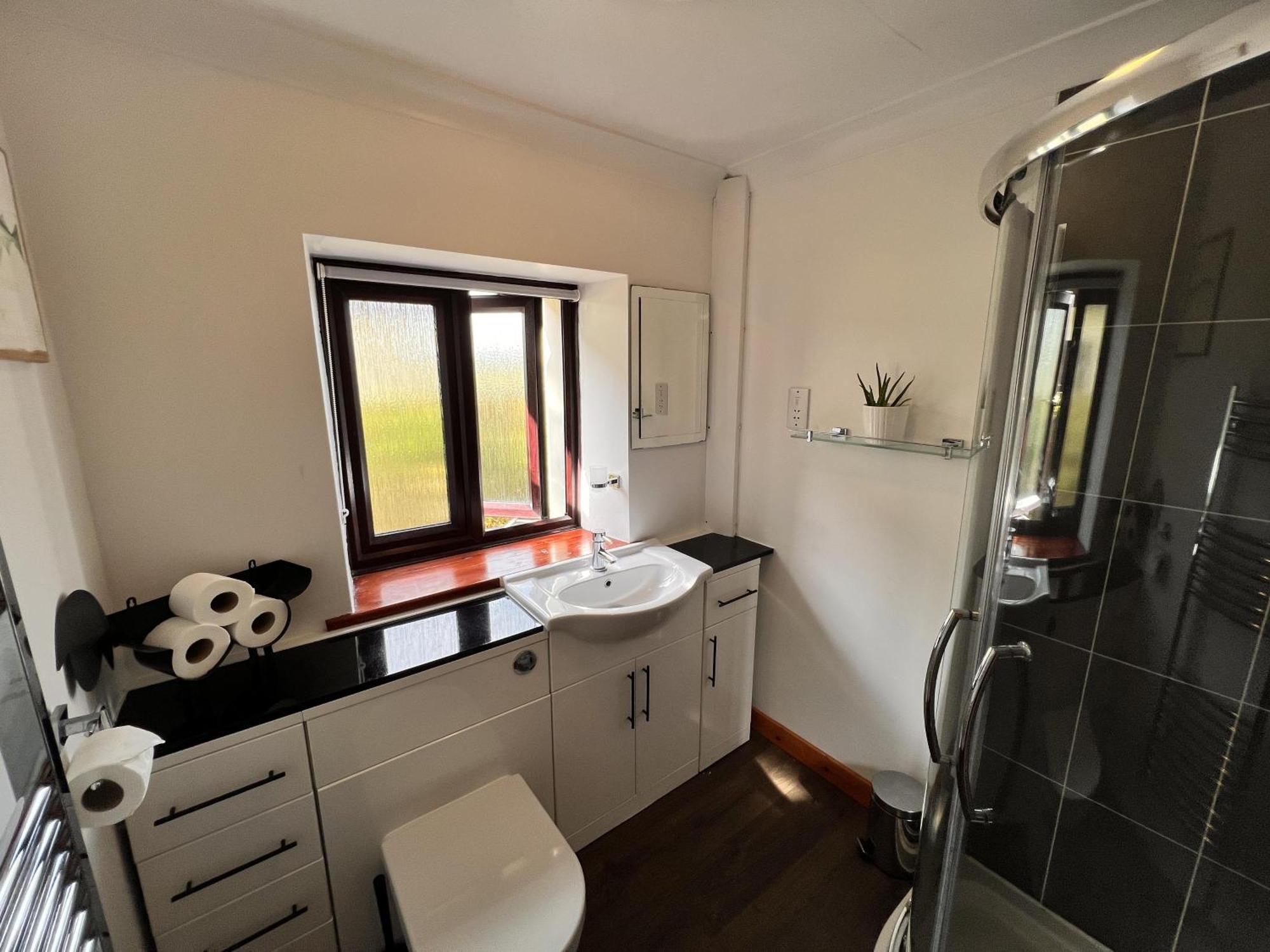 Holiday home 3 Bed Detached Cottage- Log Burner Mountain Views Beaumaris